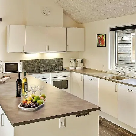 Vakantiehuis 18 Person In Bl Vand *